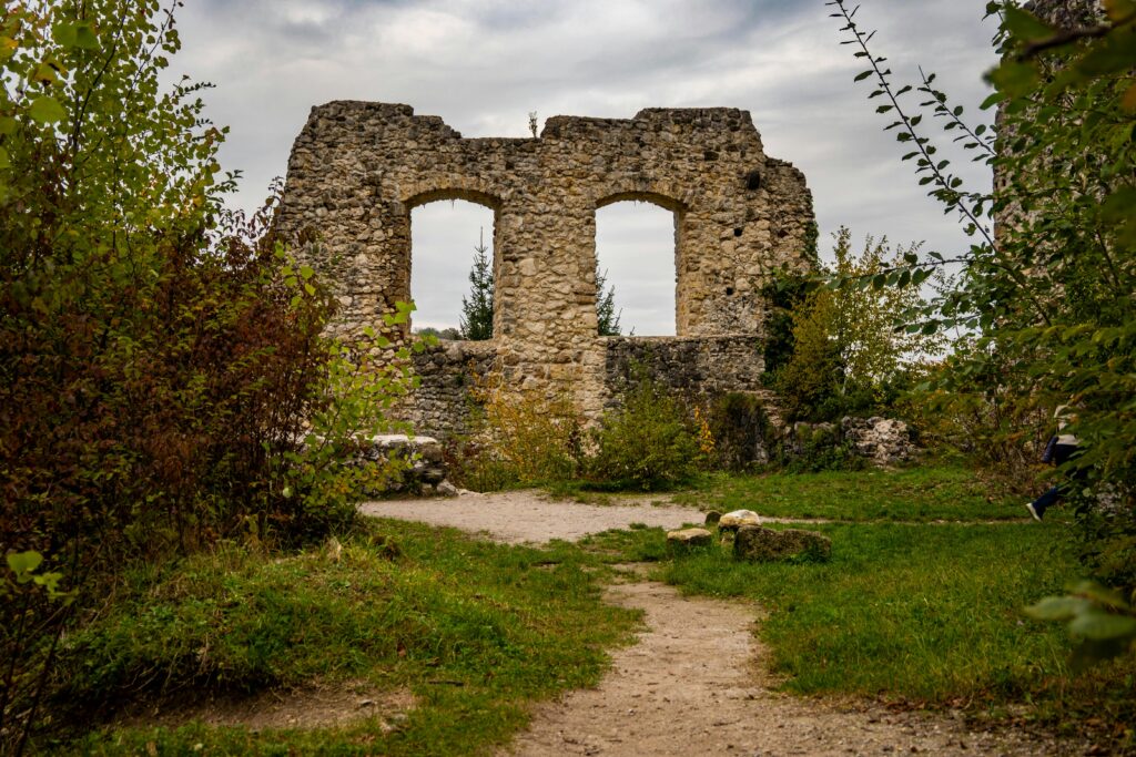 Explore scenic historical ruins surrounded by lush greenery in Samobor, Croatia.